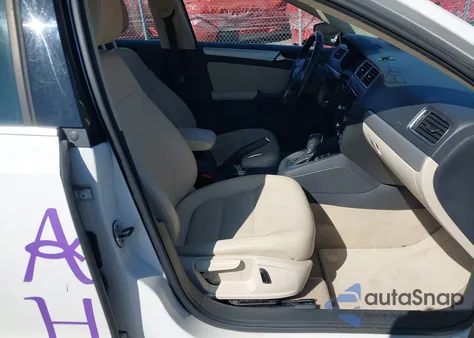 2013 Volkswagen Jetta 2.5L Se from USA, damaged, VIN 3VWDP7AJ4DM200246